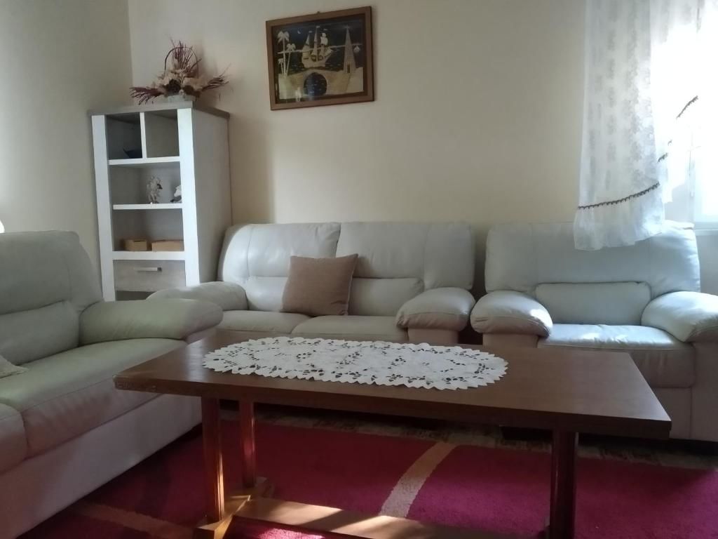 Апартаменты Old Fig Tree Holiday House Игало