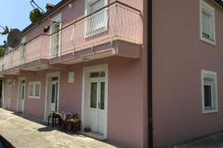 Апартаменты Old Fig Tree Holiday House Игало Апартаменты-54
